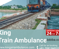 King Train Ambulance Service in Delhi with ICU and Life Support Facilitate